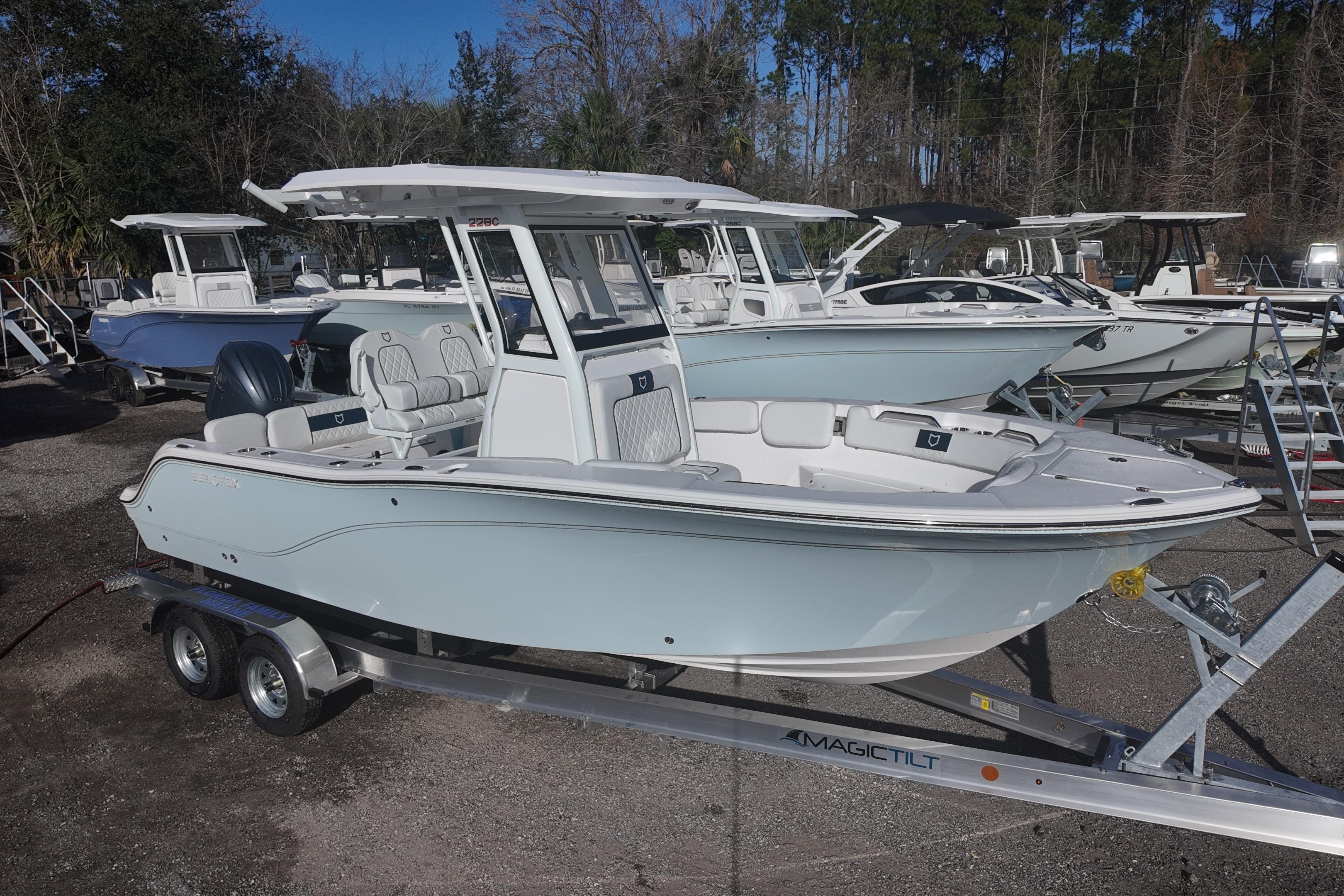 2026 Sea Fox 228 Commander