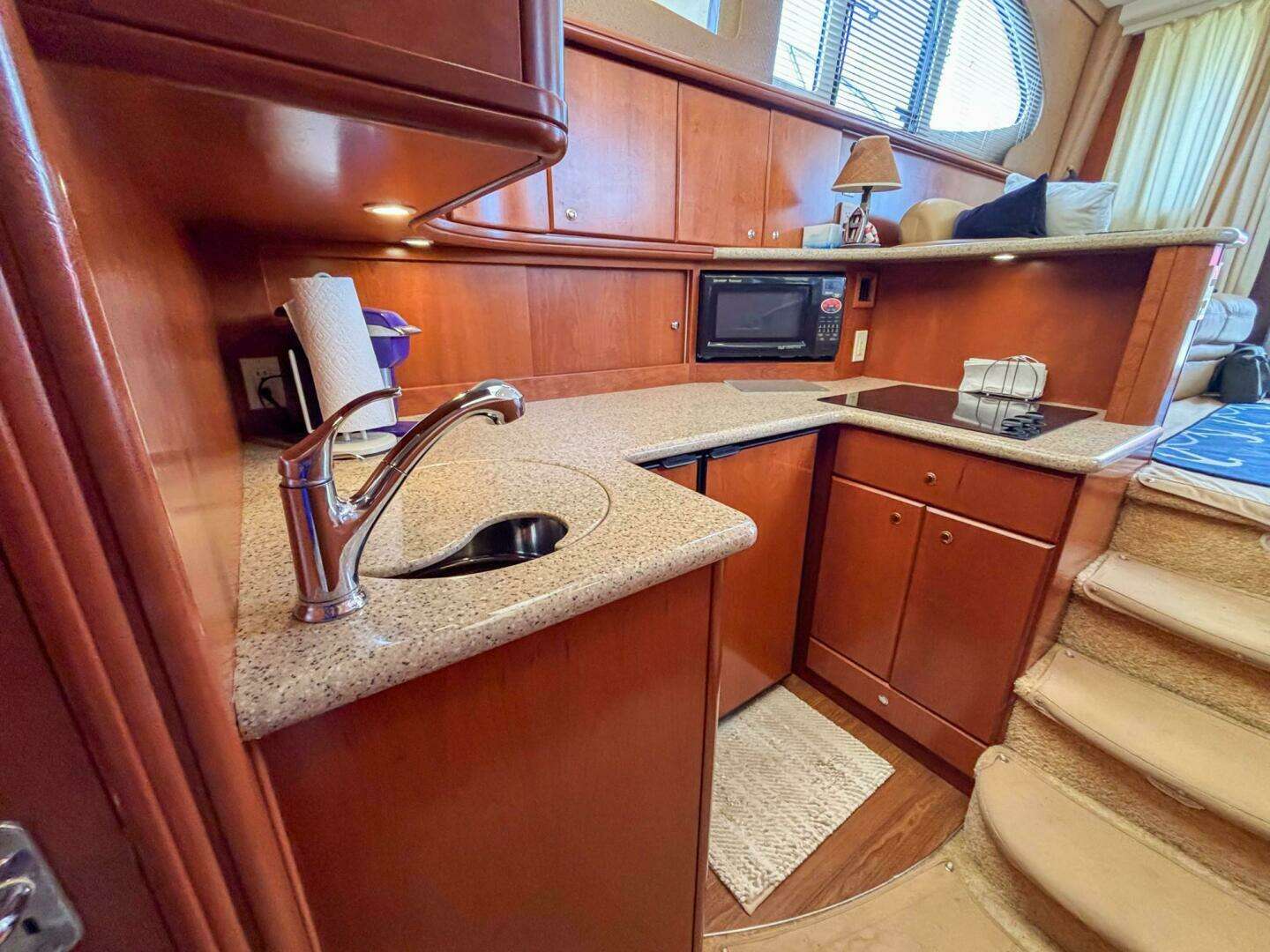 2007 Silverton 38 Convertible - Image 27