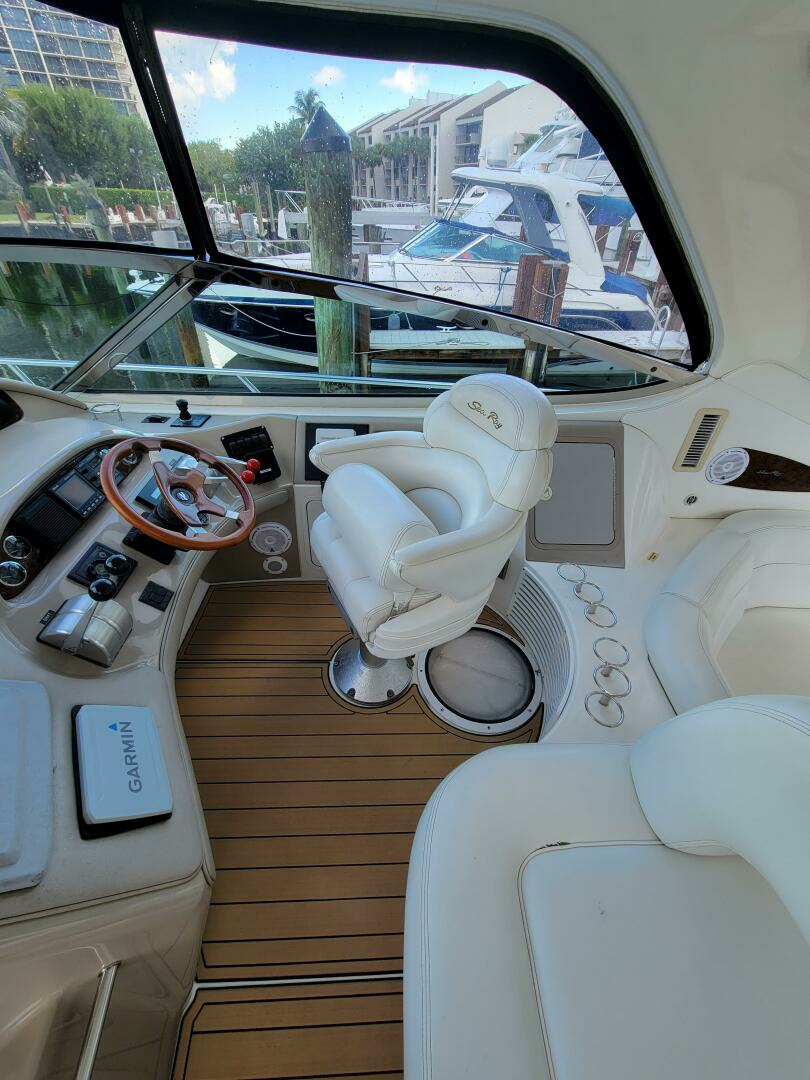 2000 Sea Ray 540 Sundancer - Image 32