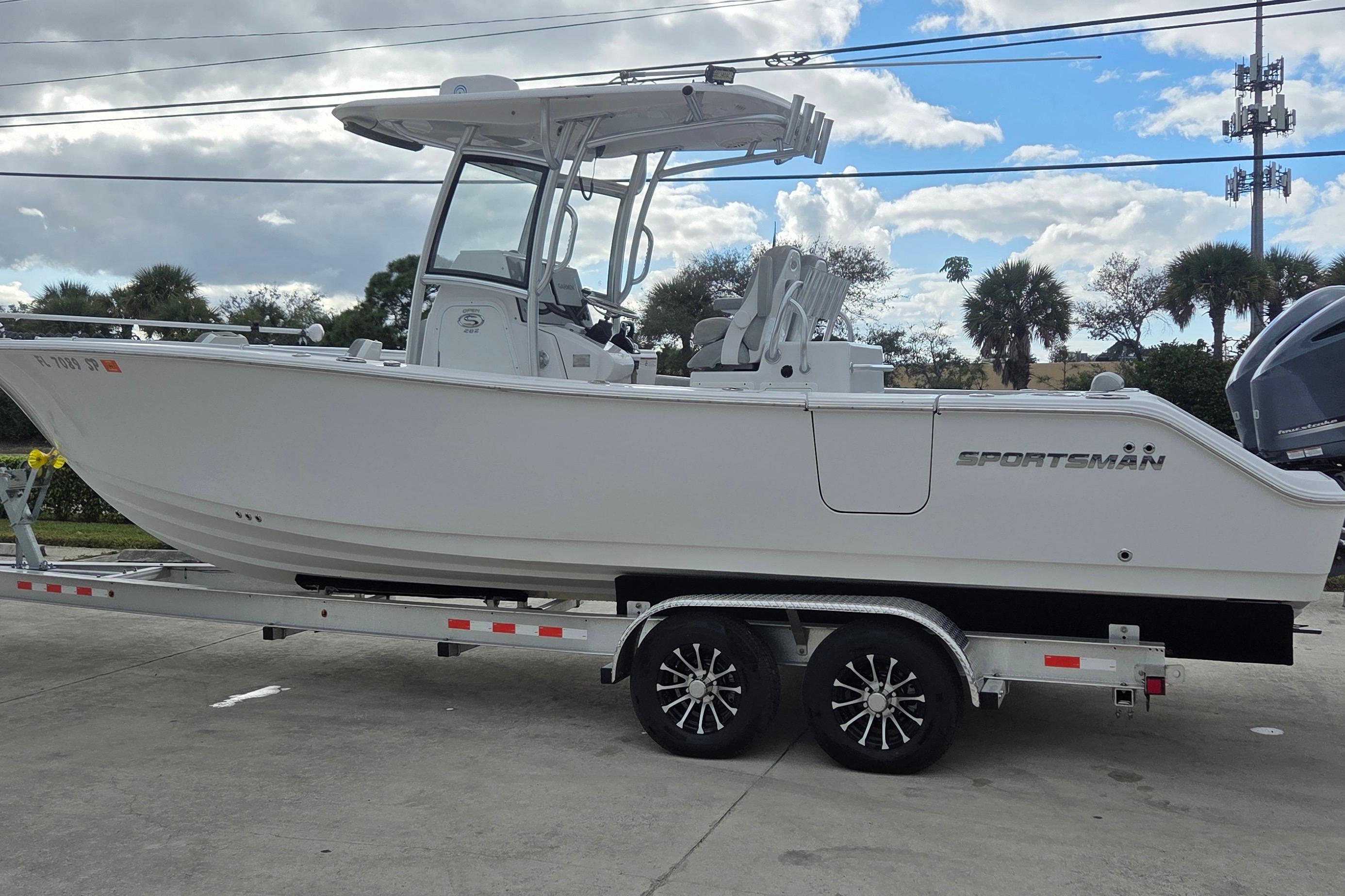 2020 Sportsman Open 282 Center Console