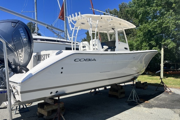 2021 Cobia 320 Center Console
