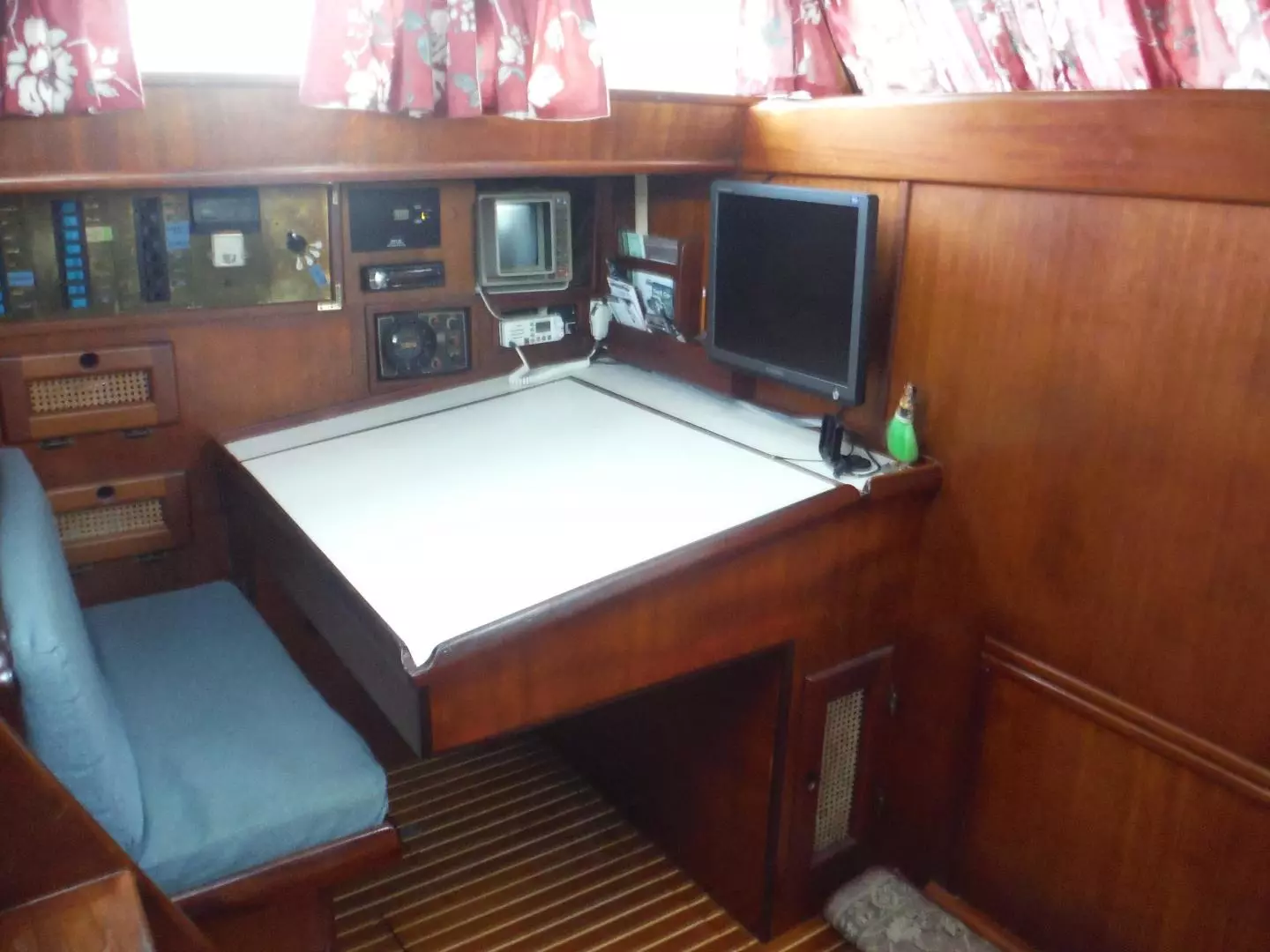 1980 Corbin 39 Aft Cockpit Cutter - Image 35