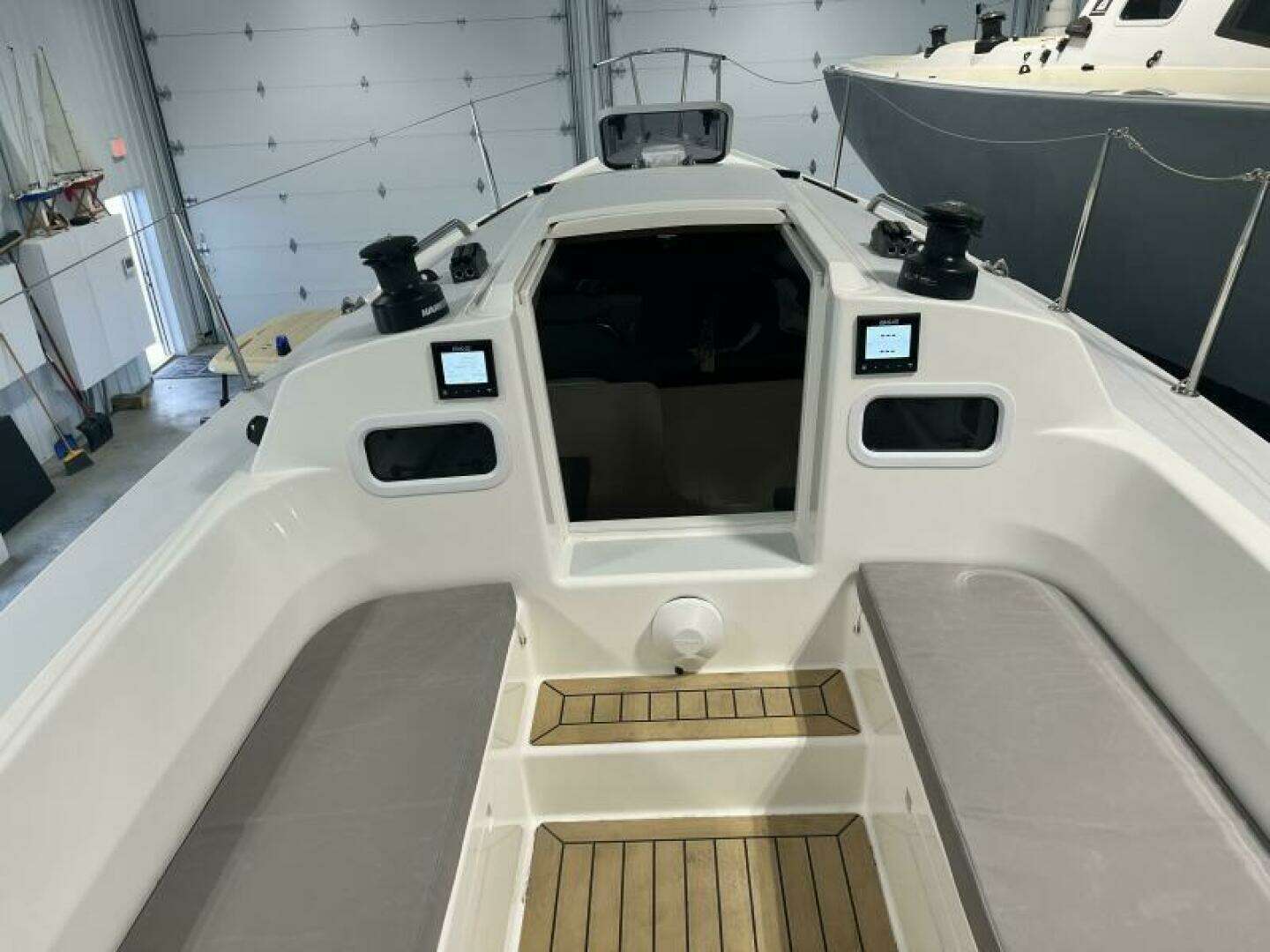 2025 J Boats J/9 - Image 4