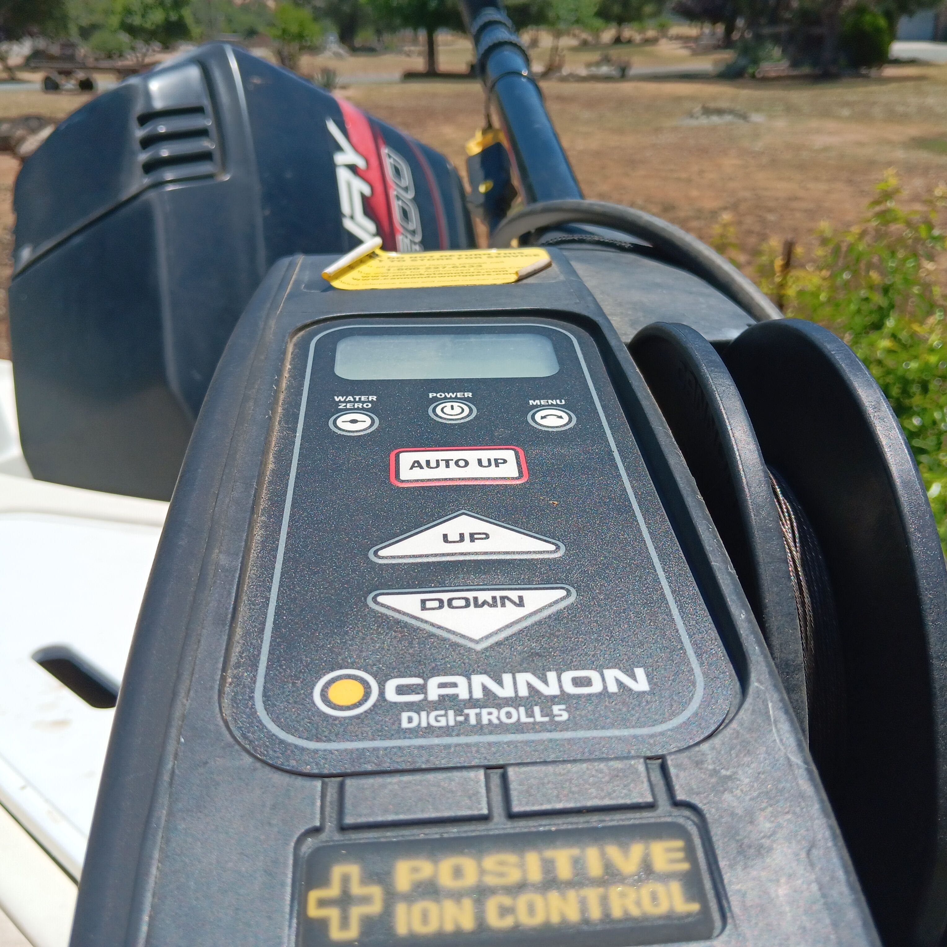 Close-up of a Cannon Digi-Troll on a Doral Ibiza 22 CC boat.