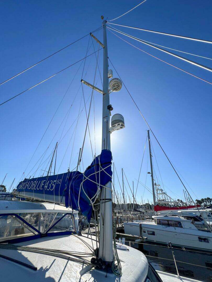 2010 Broadblue 435 - Image 22