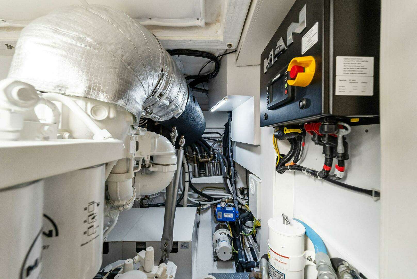 2023 Ferretti Yachts 670 - Image 35