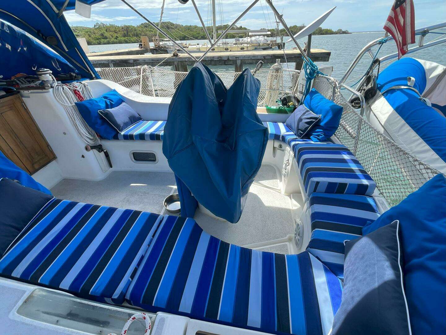 2002 Beneteau 393 - Image 7