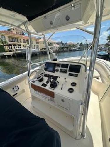 2011 Pursuit C 280 Center Console - 35