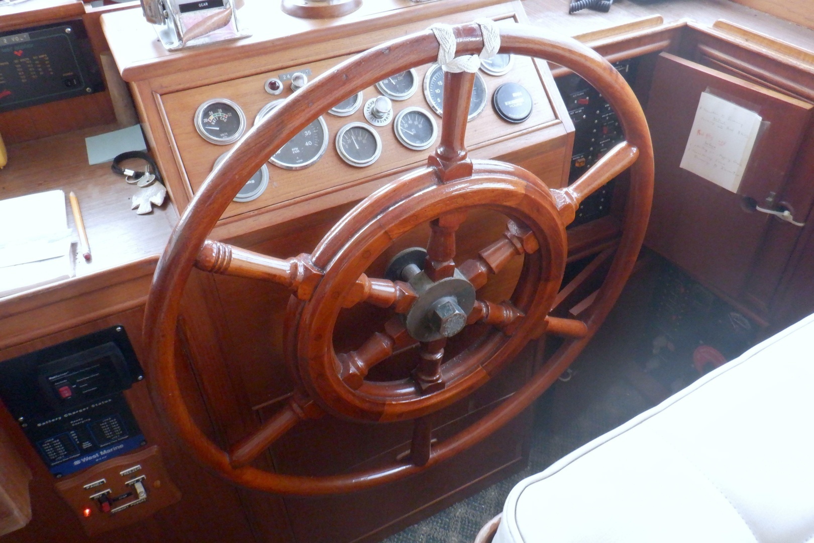 1980 Grand Banks 49 Classic - Image 26