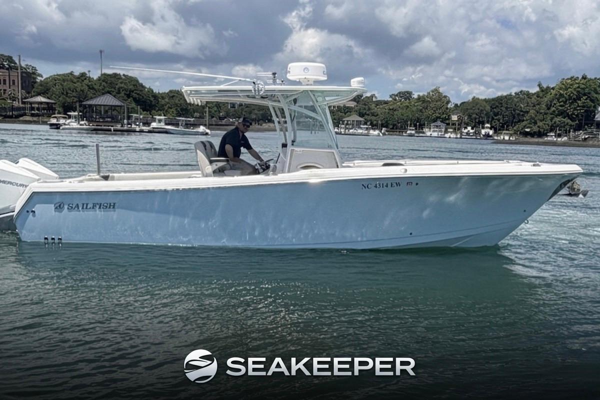 2021 Sailfish 290 CC