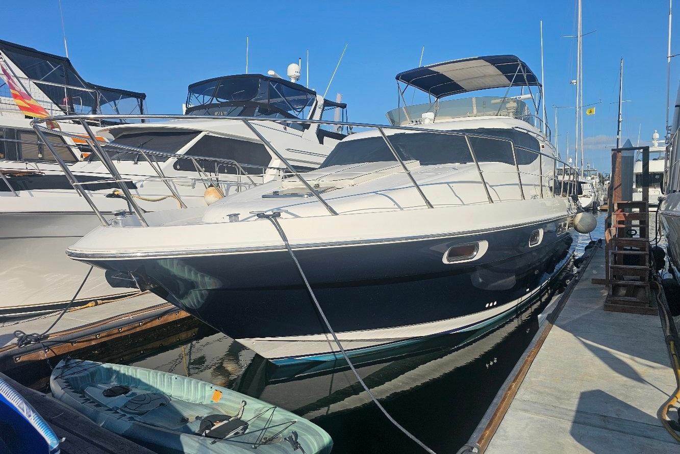 2000 Sealine T51