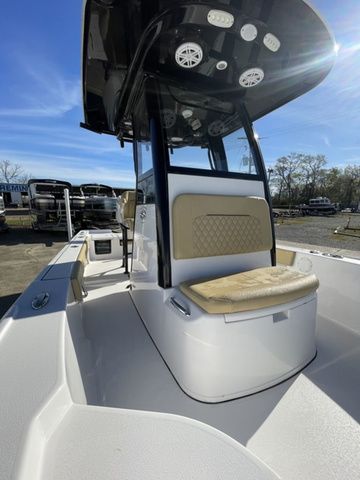 2025 Sportsman Masters 247 Bay Boat - 3