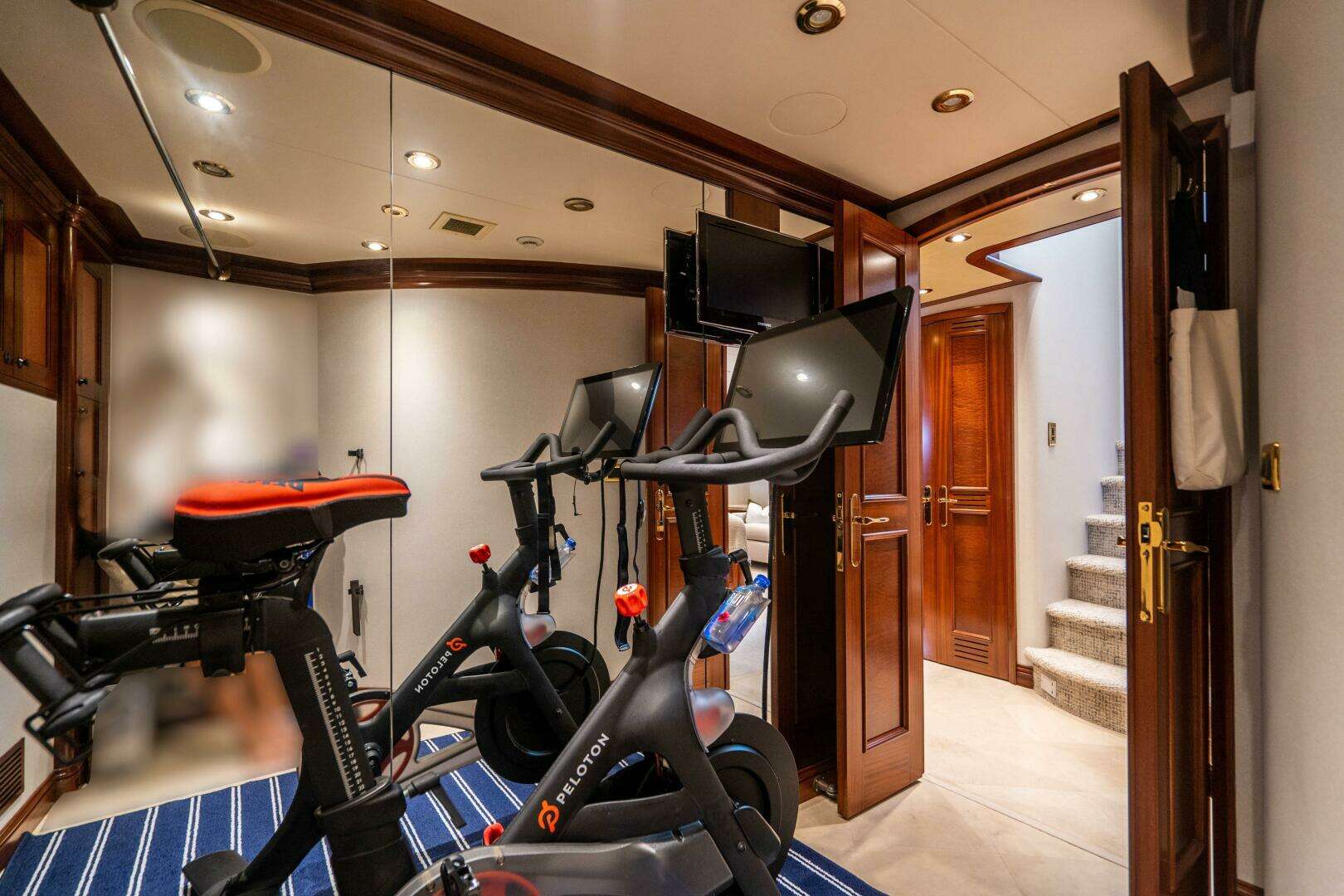 2004 Crescent Raised Pilothouse - Image 36