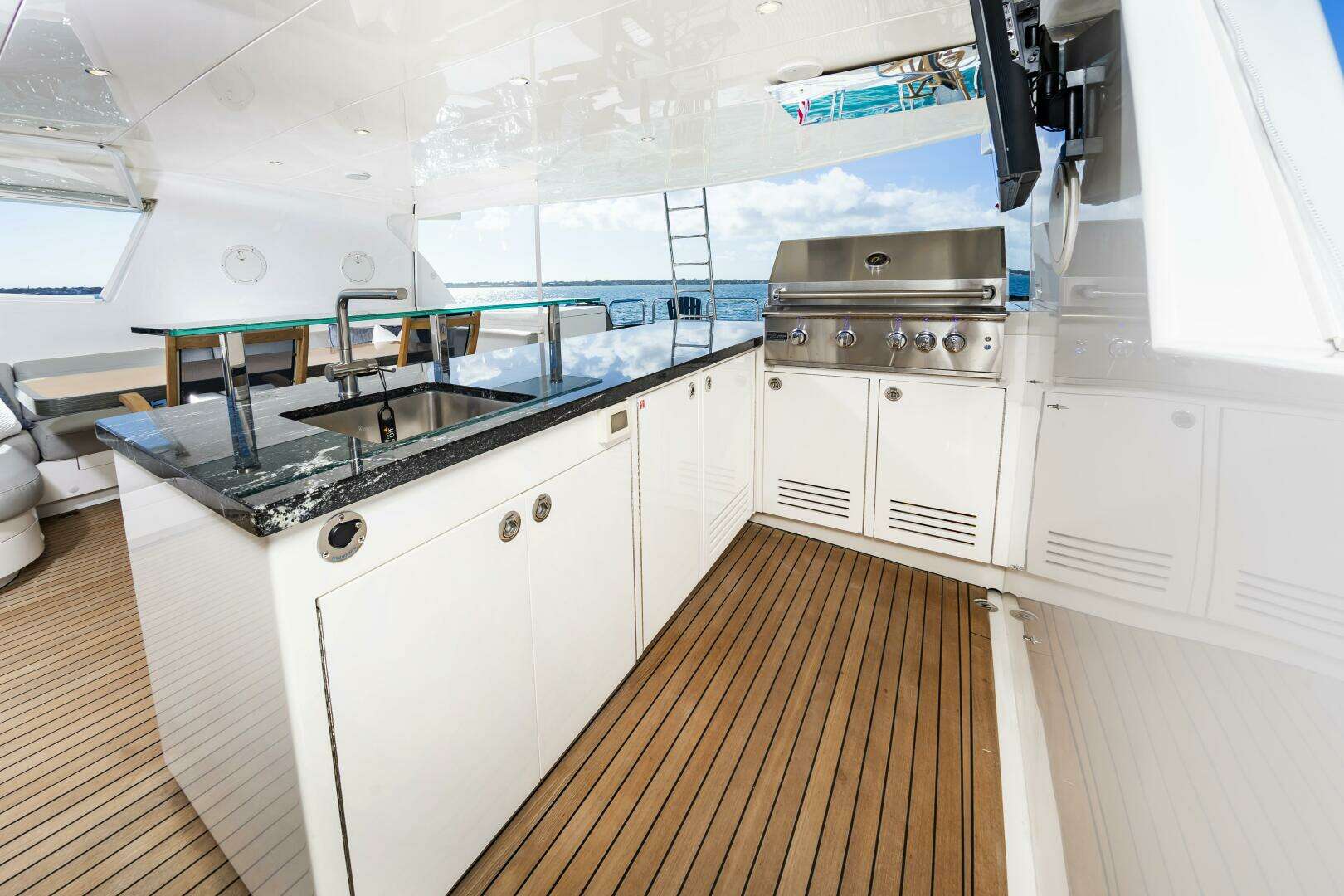 2017 Johnson 93 Flybridge - Image 17