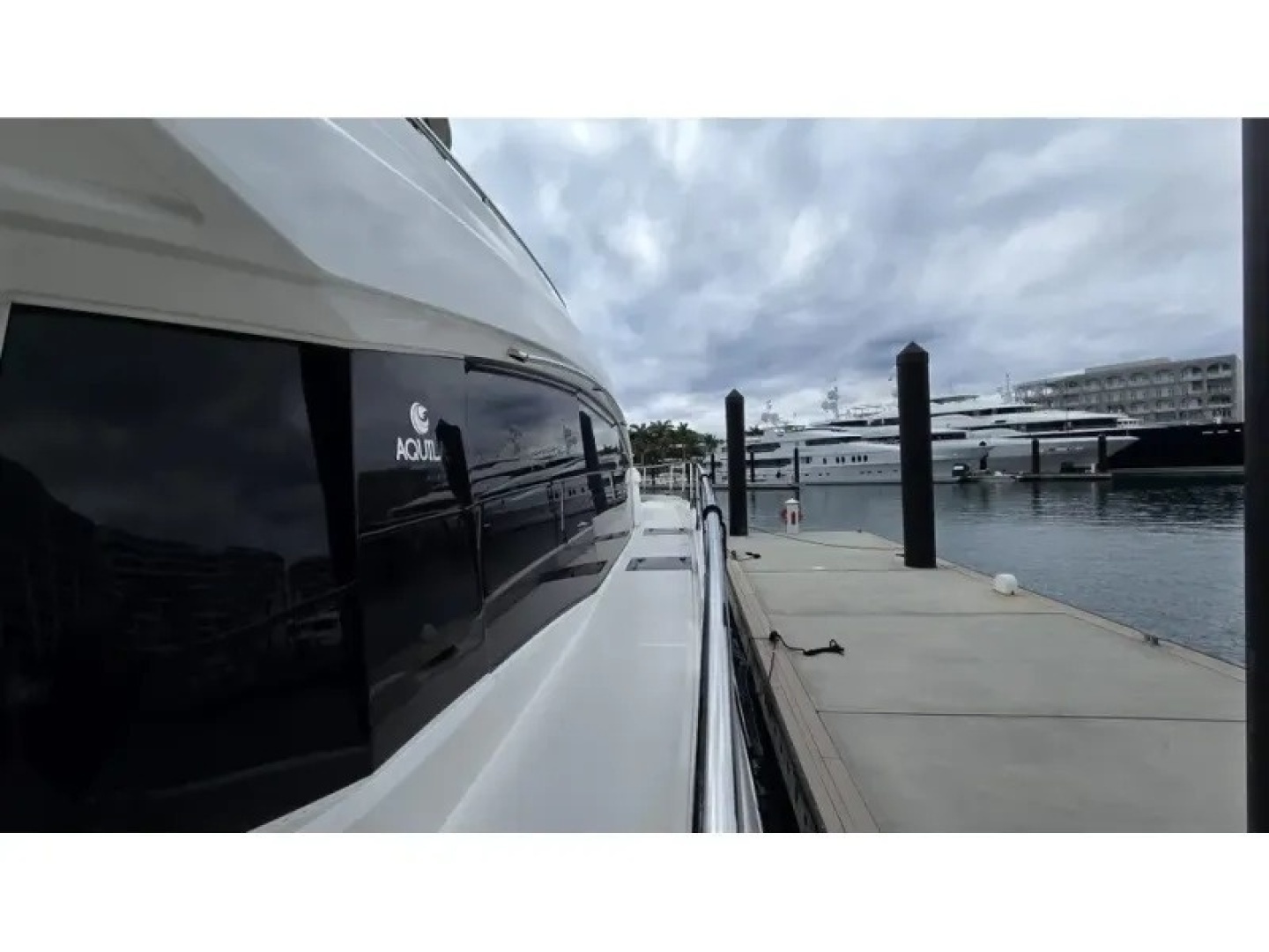 2025 Aquila 54 YACHT - Image 6