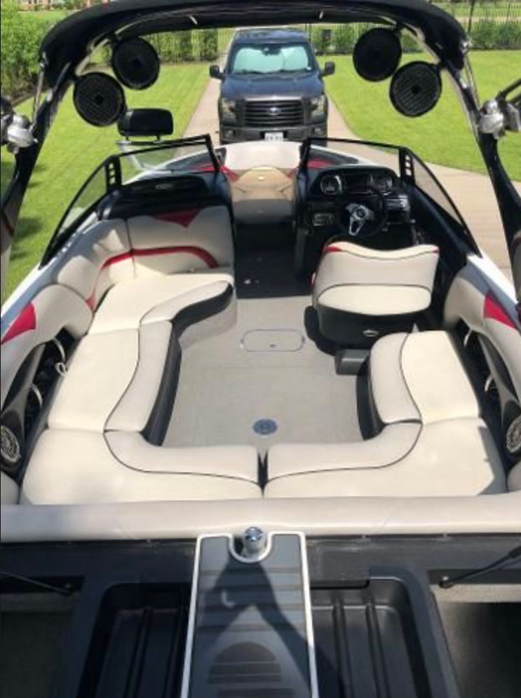 2009 Malibu Wakesetter VLX - 2