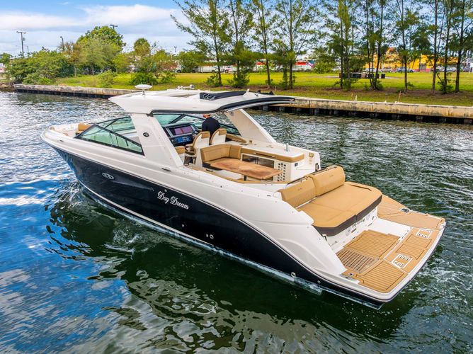 2021 Sea Ray 400 Slx - Image 2