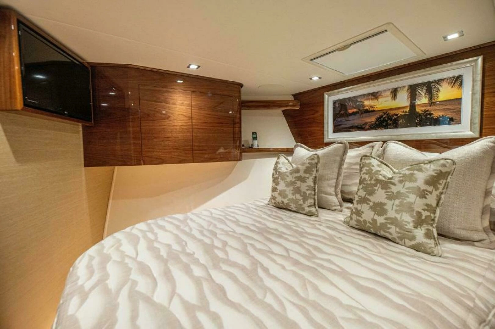 2023 Viking 64 Convertible - Image 35
