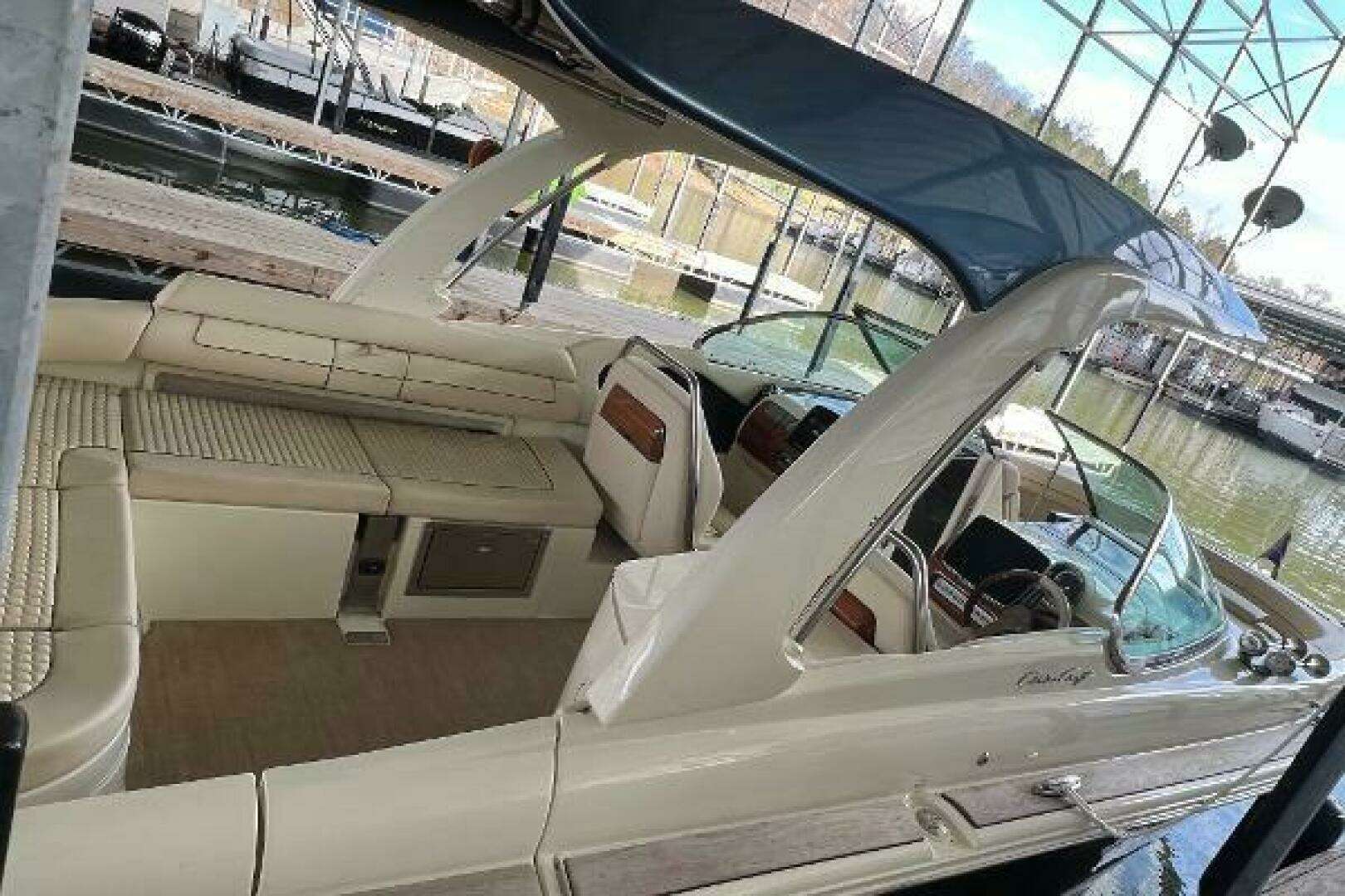 2020 Chris-Craft Launch 31 GT - Image 8