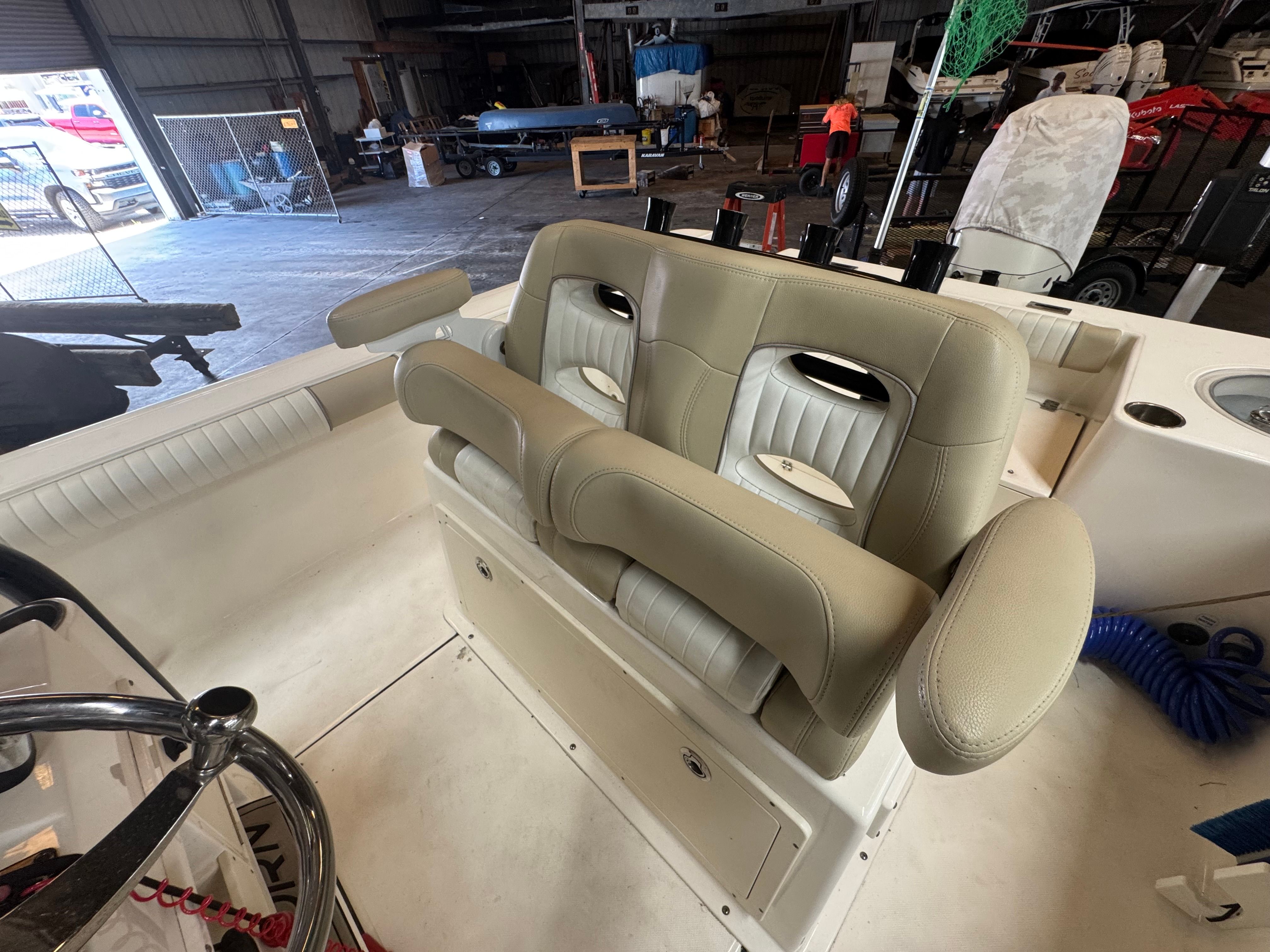 2020 Sea Born LX24 Center Console - 21
