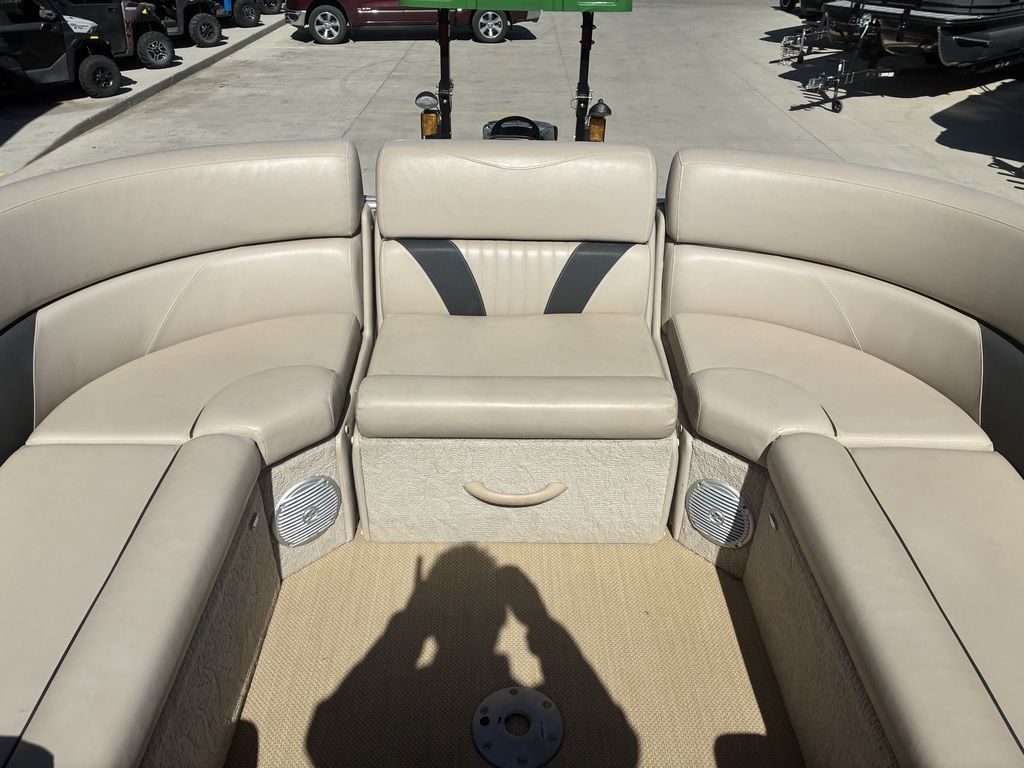 2014 Avalon 2485QL Wind Jammer - 13
