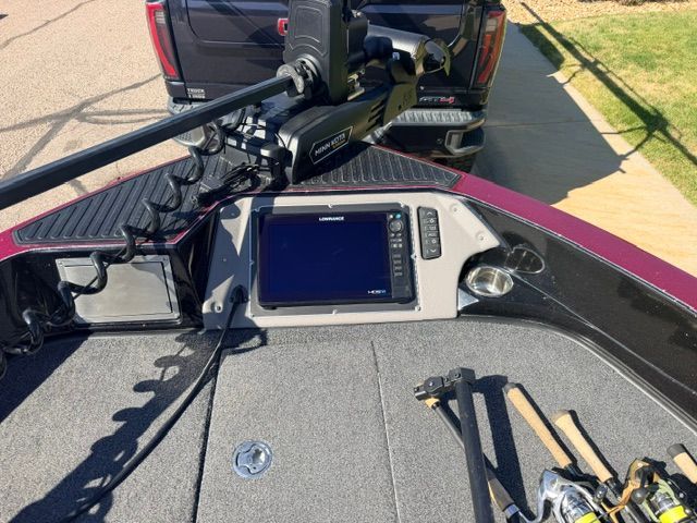 The image shows the cockpit of a Ranger 621FS Pro boat with a modern navigation system.