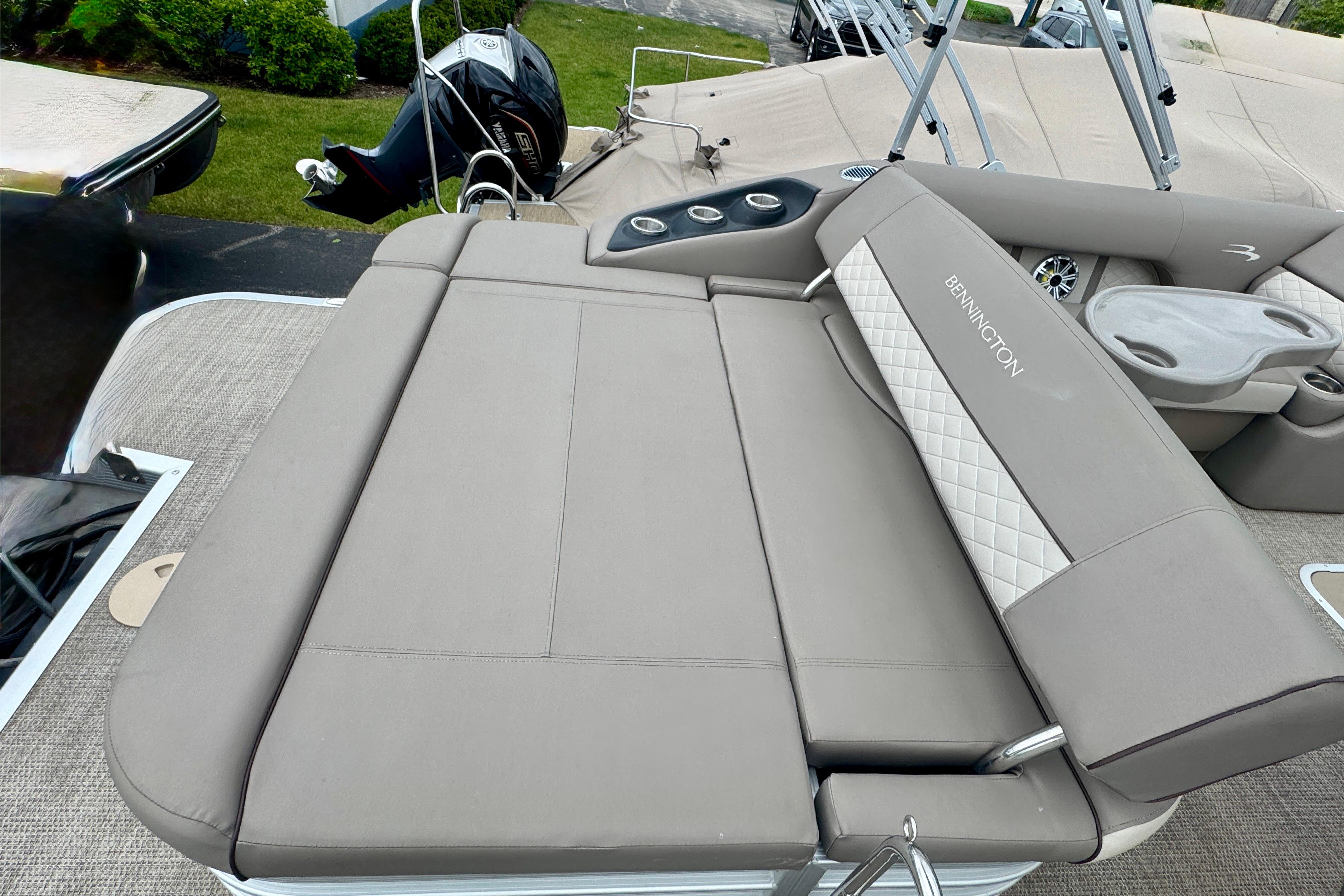 2019 Bennington SX 22 SSBXP boat with luxurious seating and modern design.