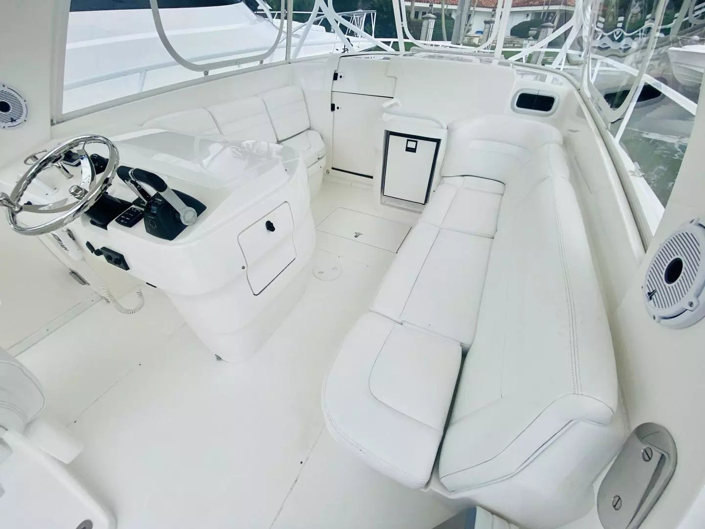 2008 Intrepid 390 Sport Yacht - Image 26
