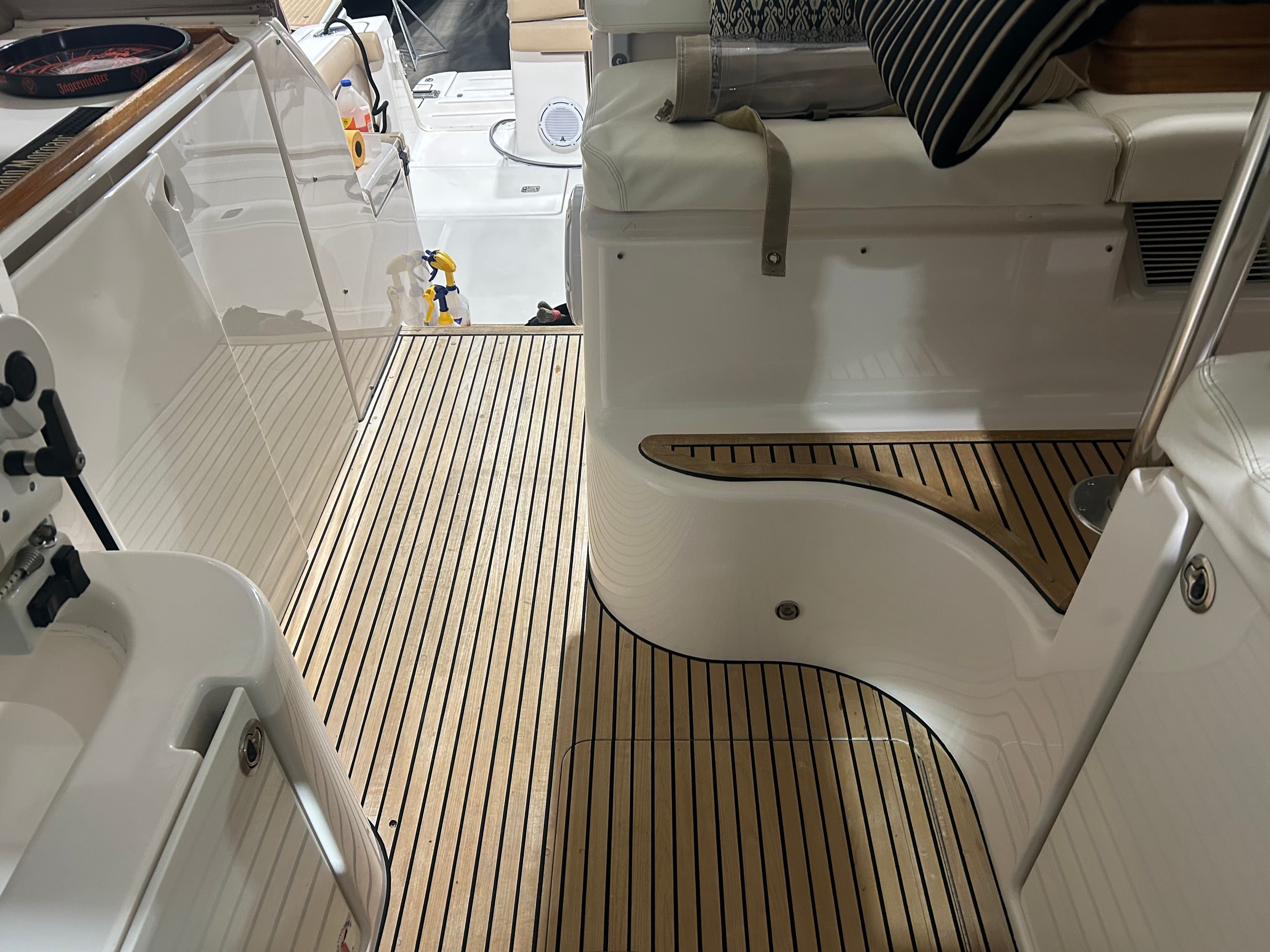 2003 Tiara Yachts 5000 Open - 41