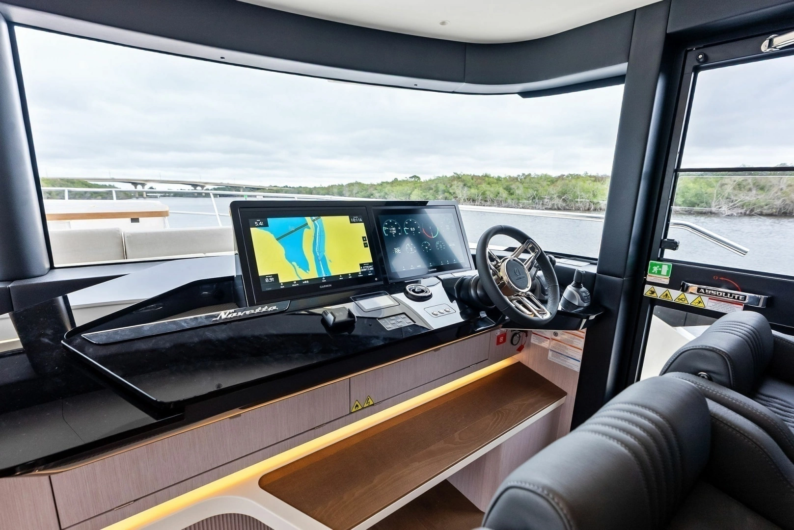2026 Absolute 62 Navetta - Image 15