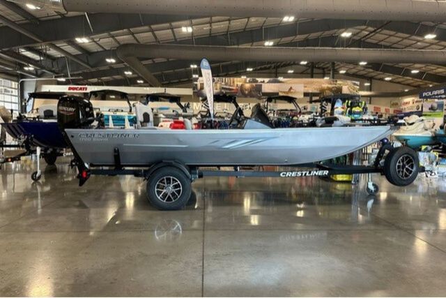 2026 Crestliner Storm