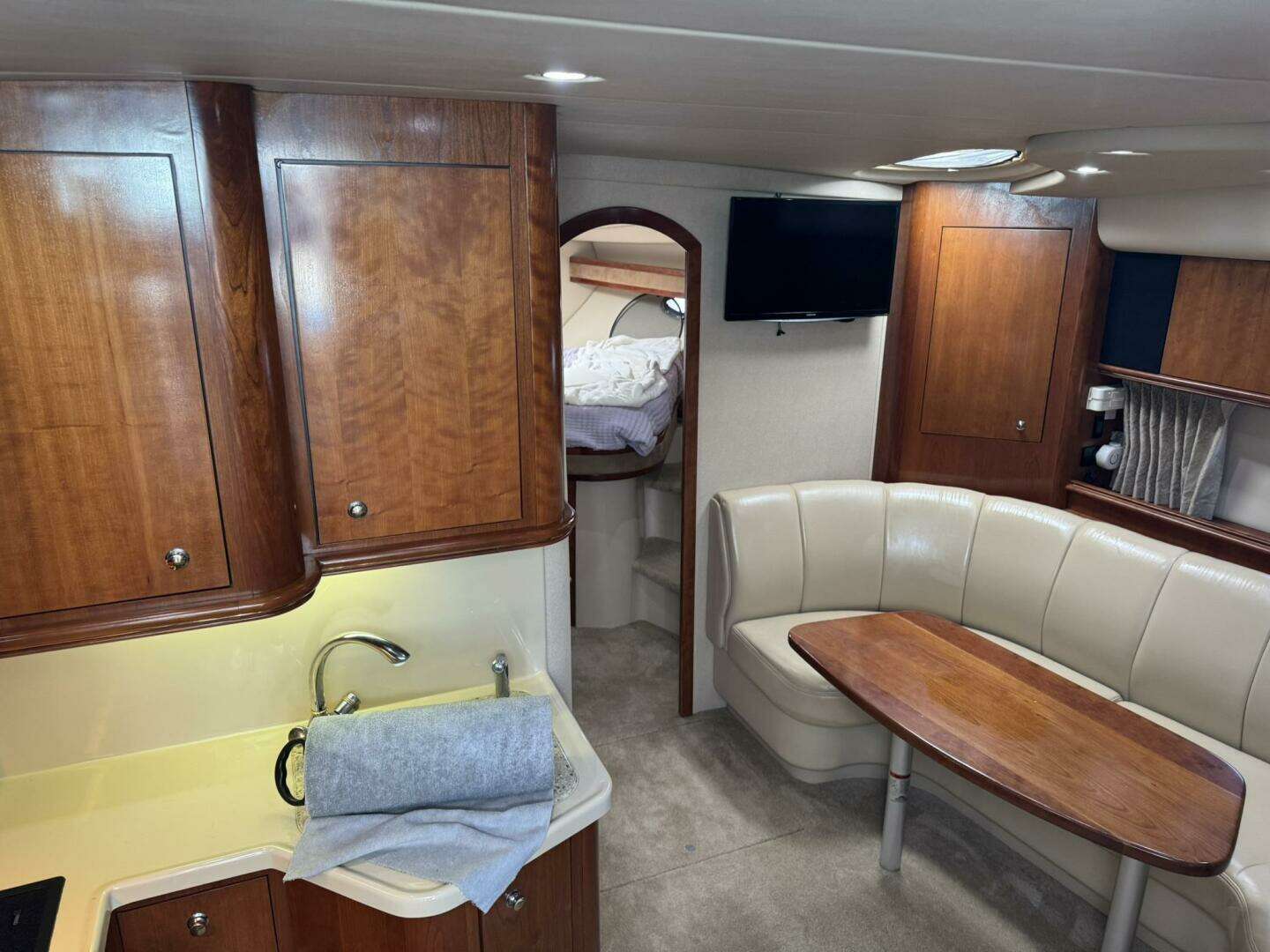 2003 Cruisers Yachts 3772 - Image 54
