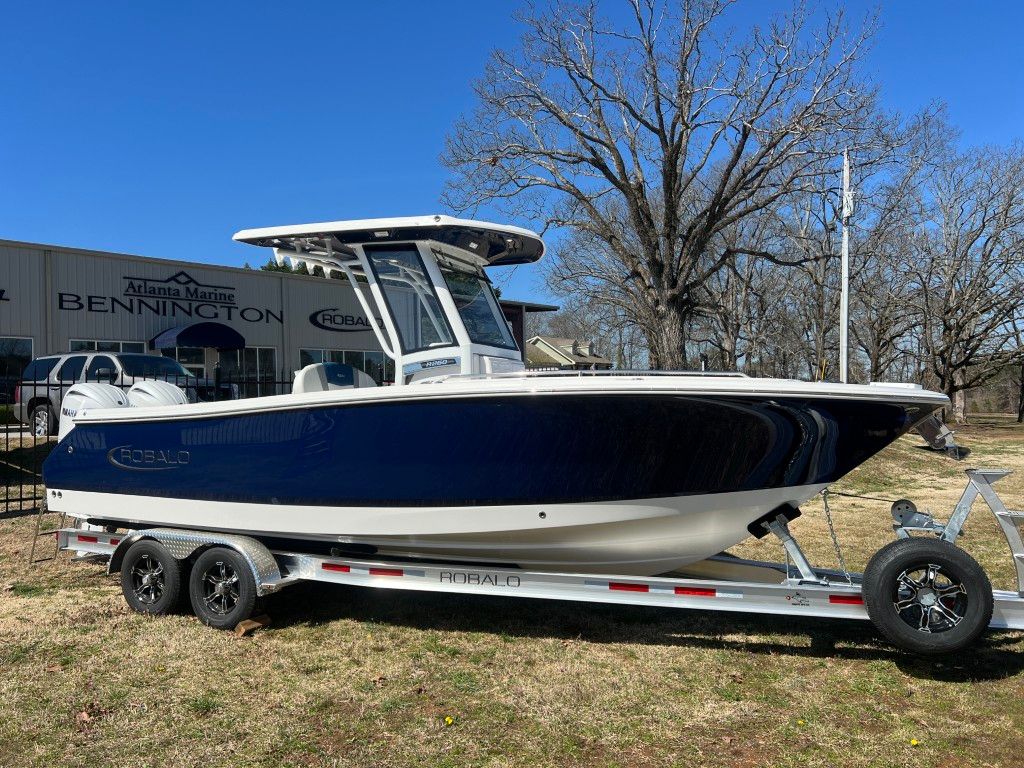 2025 Robalo 250 Center Console - 2