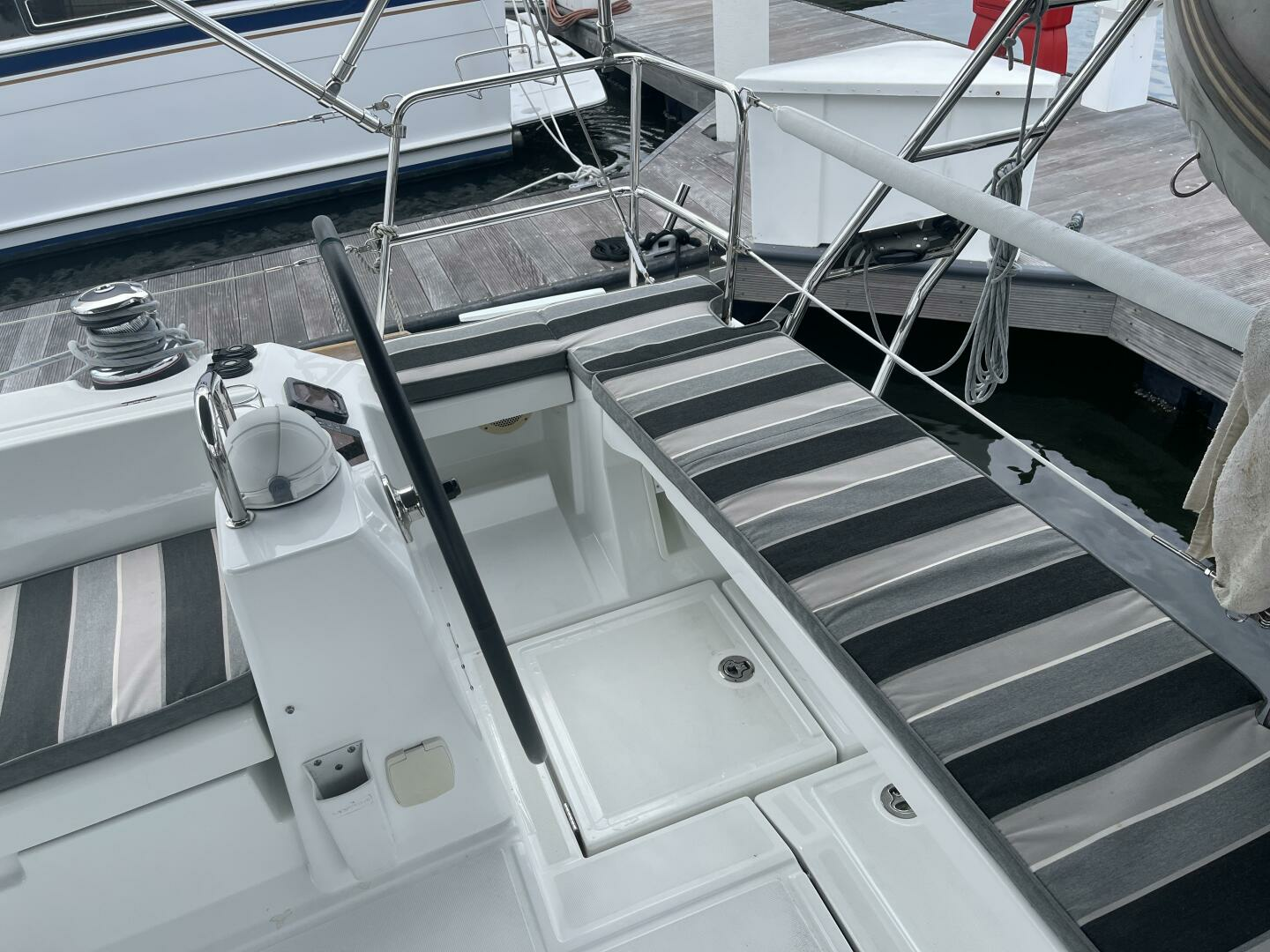 2017 Beneteau Oceanis 45 - Image 27
