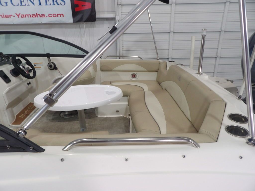 2018 NauticStar 203DC - 9
