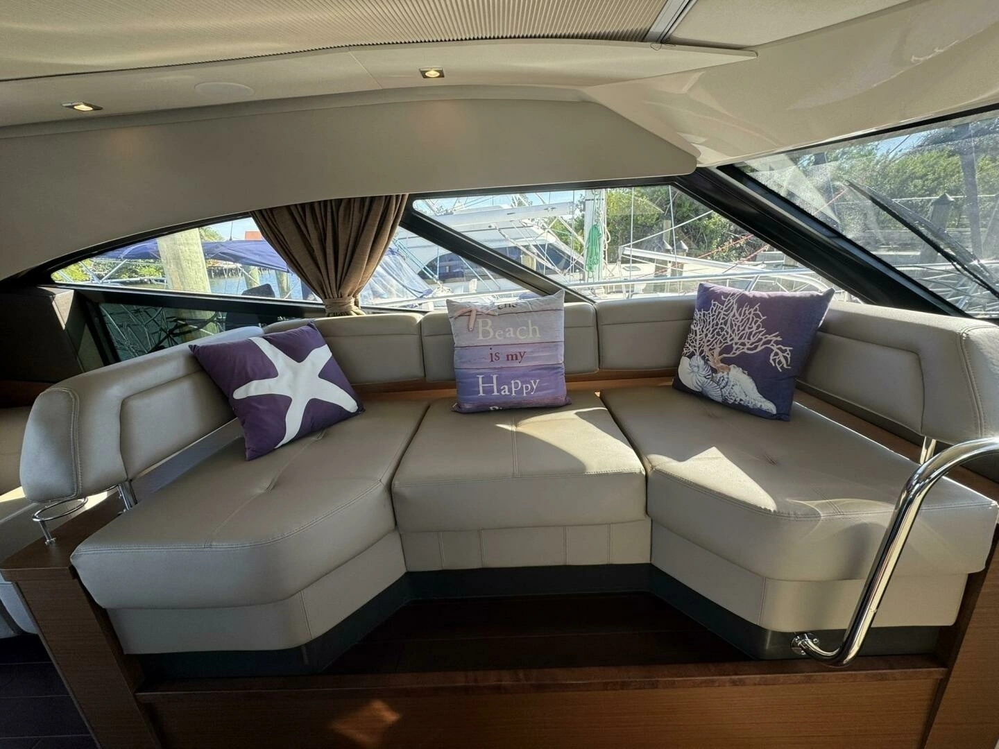 2016 Sea Ray 470 Sundancer - Image 13