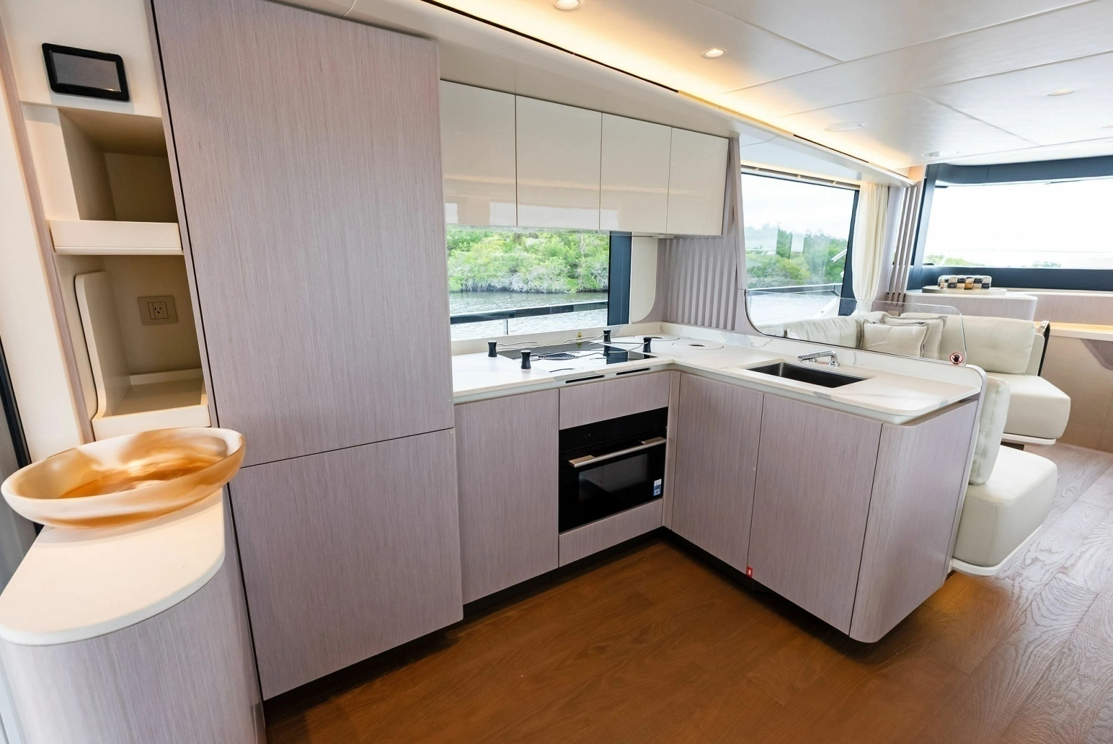 2026 Absolute 62 Navetta - Image 8