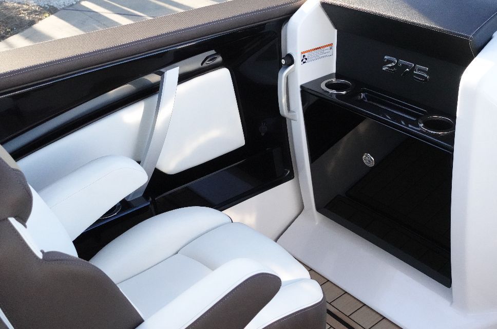 2022 Yamaha Boats 27 - 7