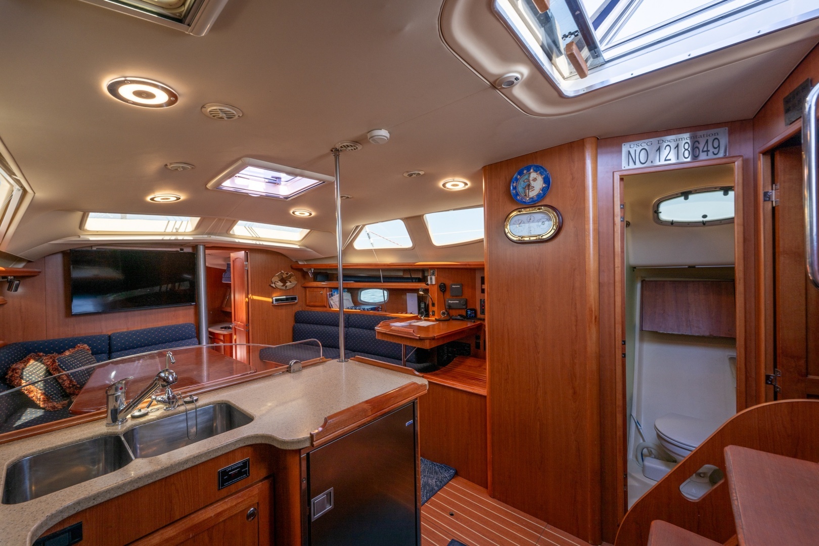 2008 Hunter 45 DS - Image 9