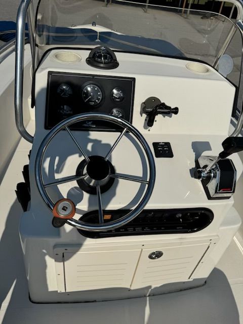 Steering console of a 2006 Mako 171 Center Console boat.