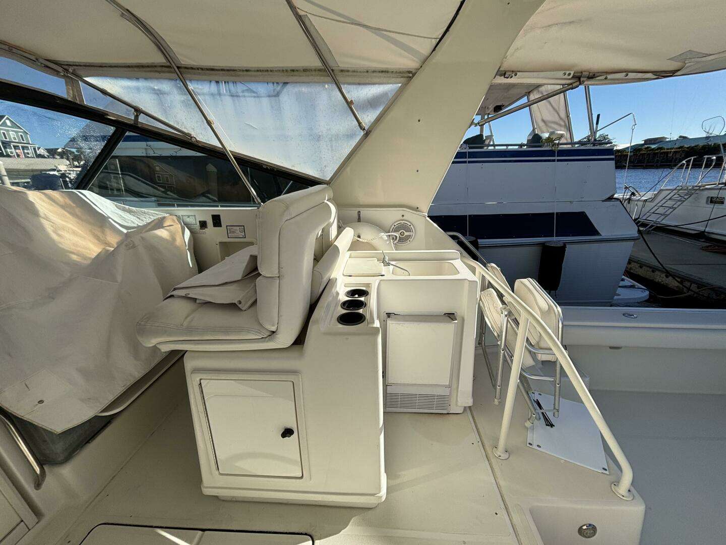1993 Tiara Yachts 4300 Convertible - Image 24
