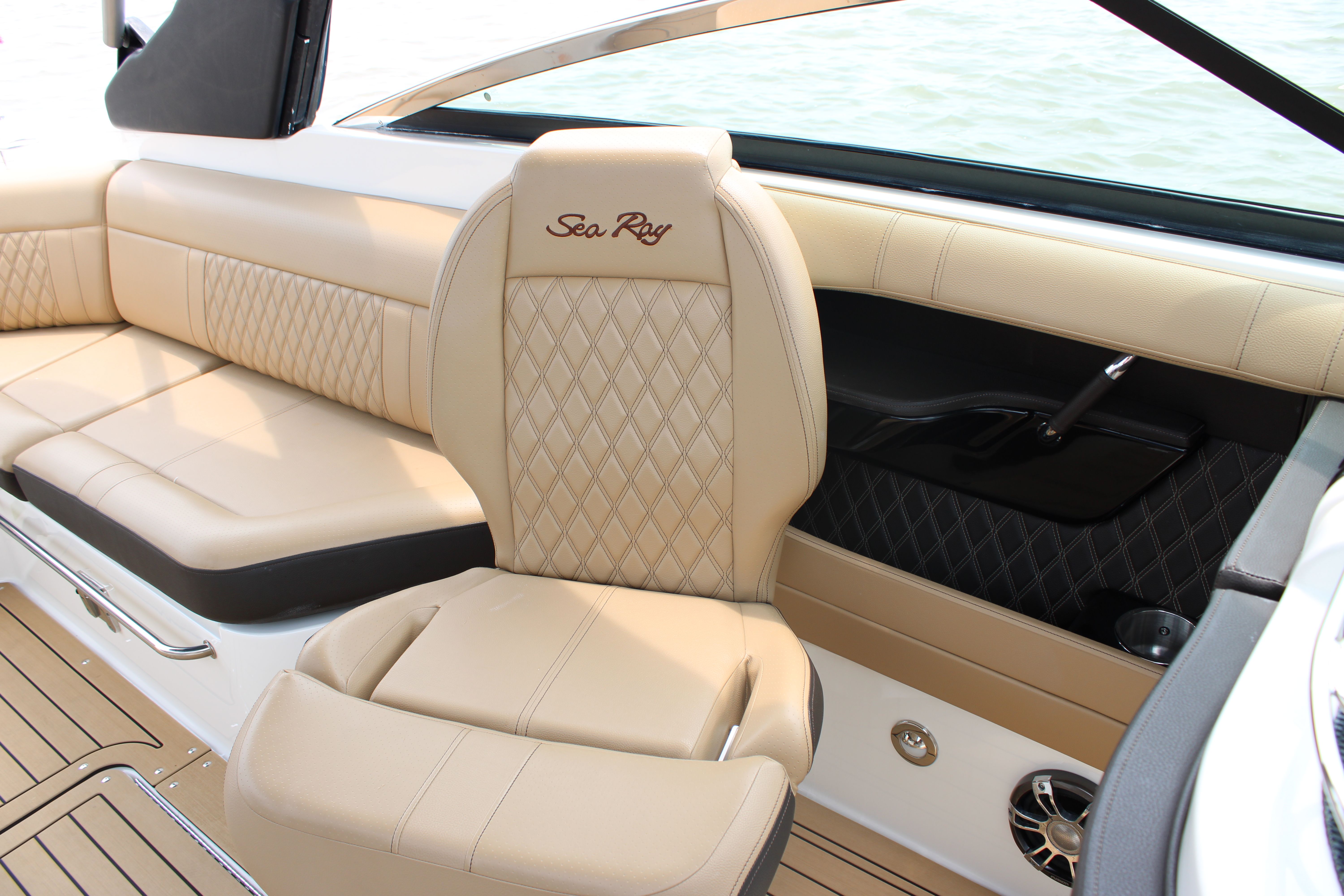 2020 Sea Ray SLX 280 - 25