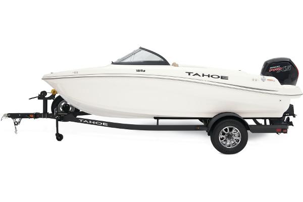 2025 Tahoe 185 S - 22