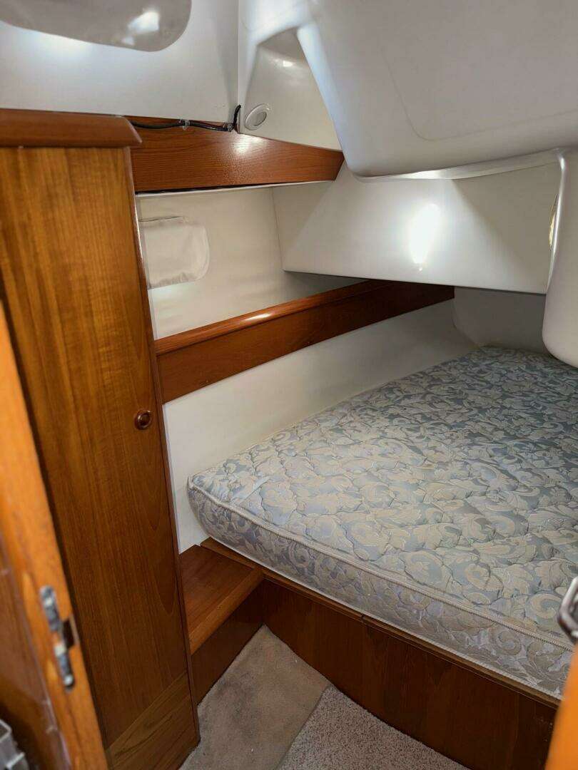 1999 Jeanneau 36.2 Sun Odyssey - Image 23