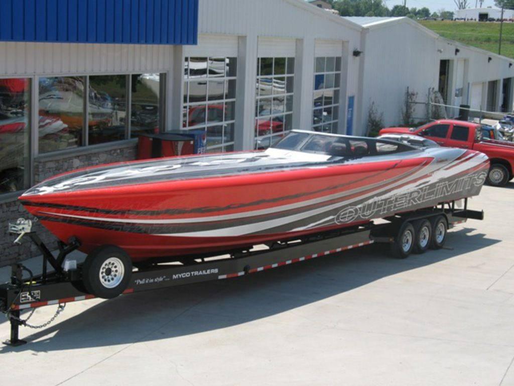 2007 Outerlimits 47 GTX - 2