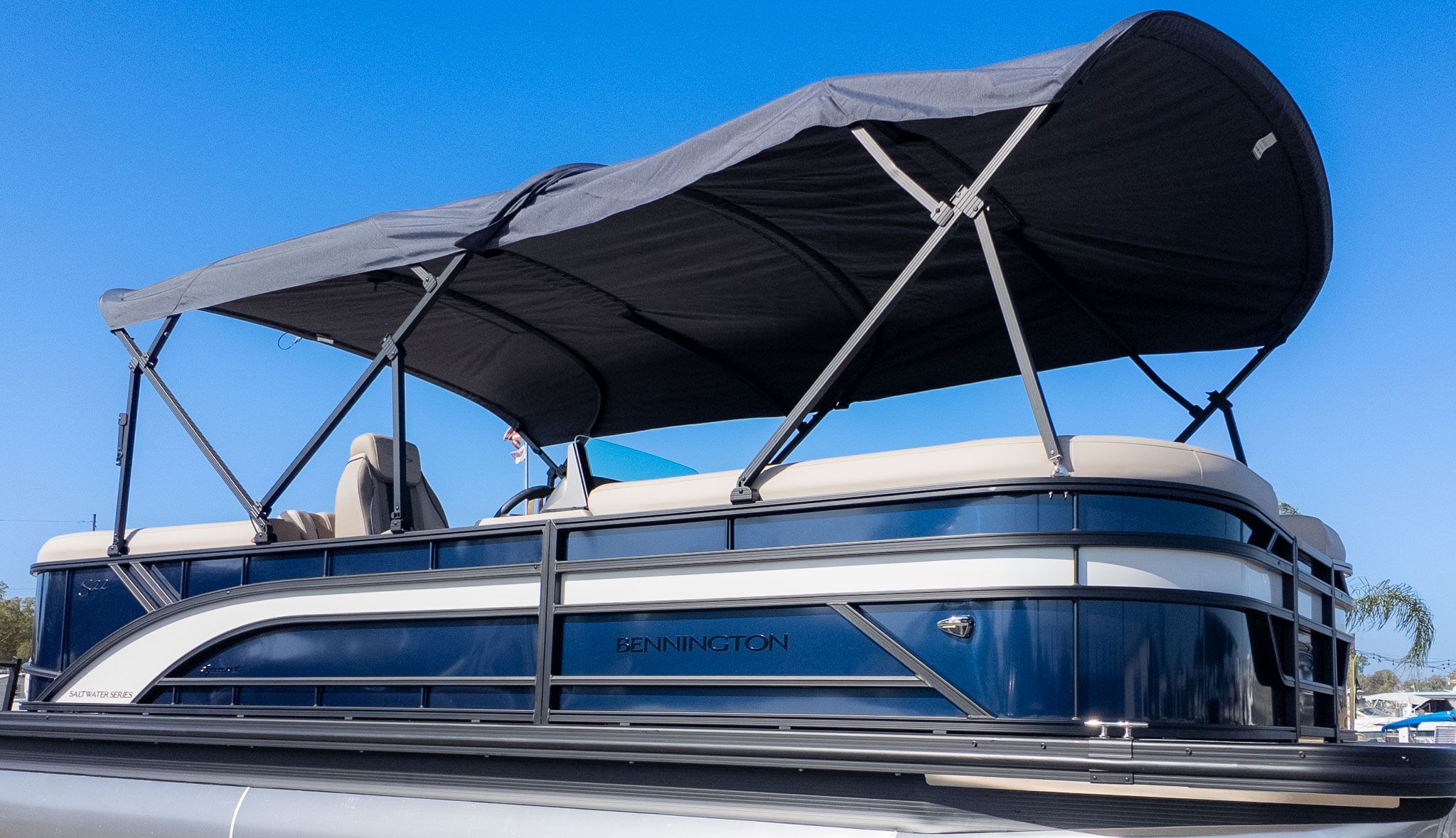 2026 Bennington 22 S STERN RADIUS - 21