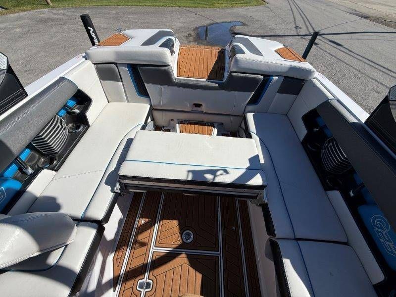 2015 Nautique G23 - 15