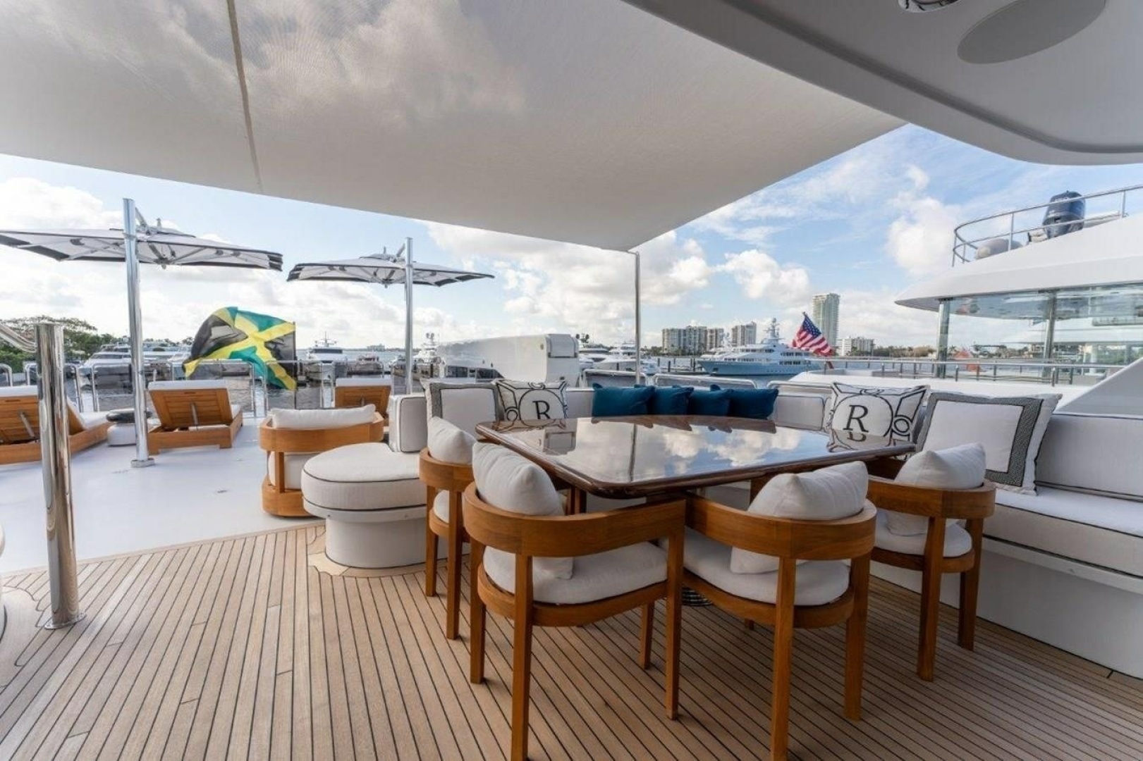 2006 Westport 130 Motoryacht - Image 10