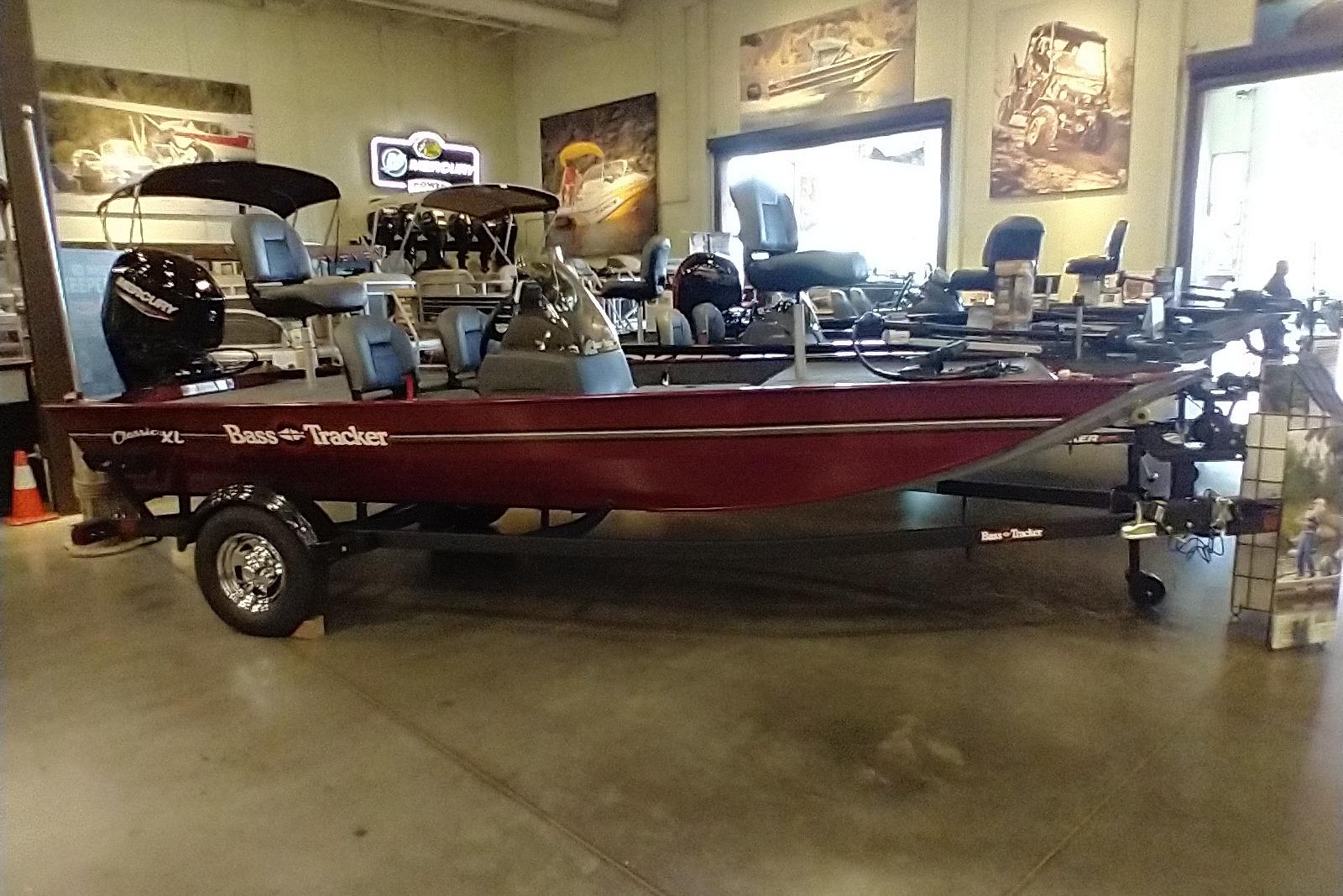 2026 Tracker Bass Tracker Classic XL