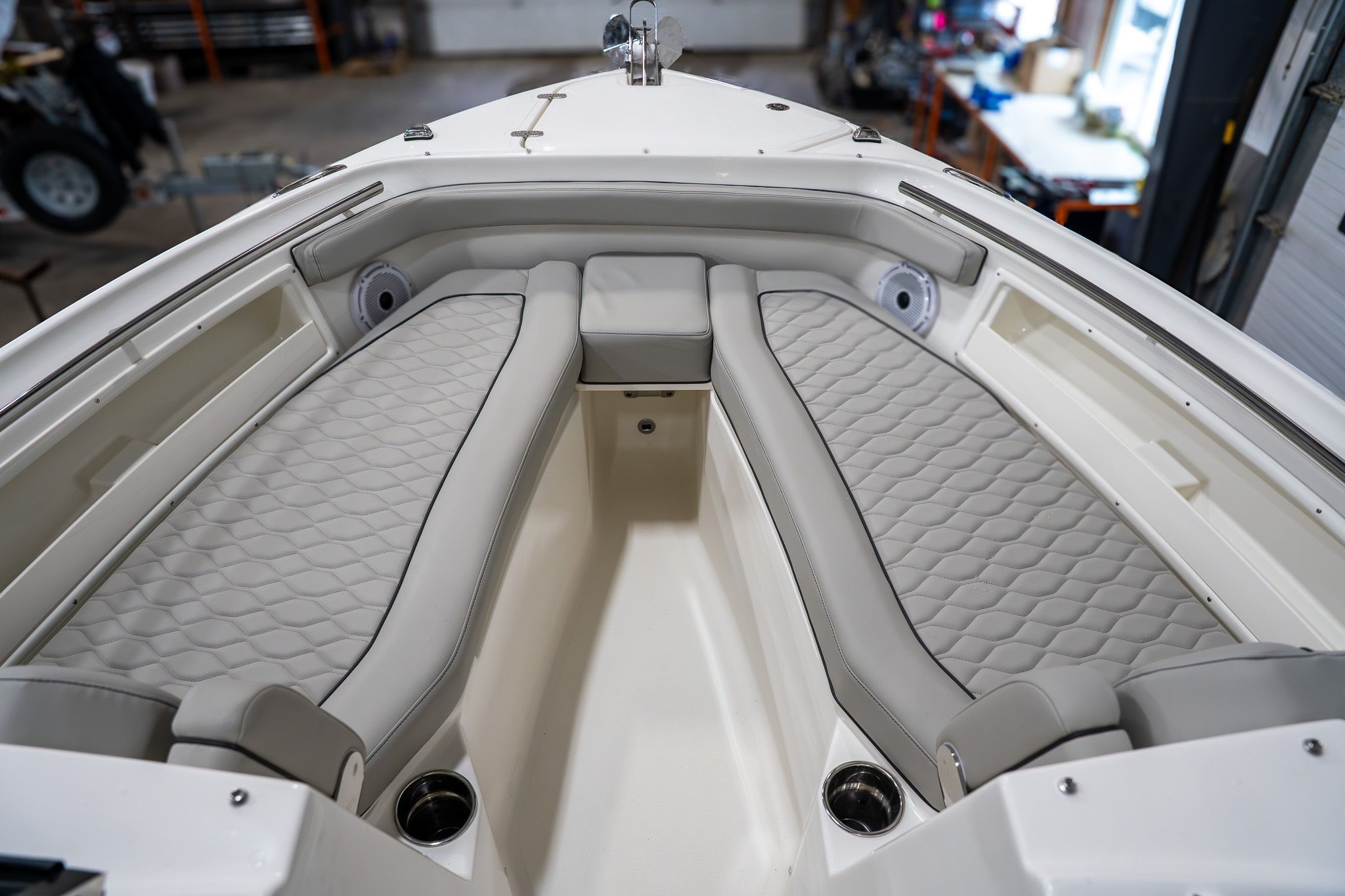 2026 Pursuit DC 246 Dual Console - 11